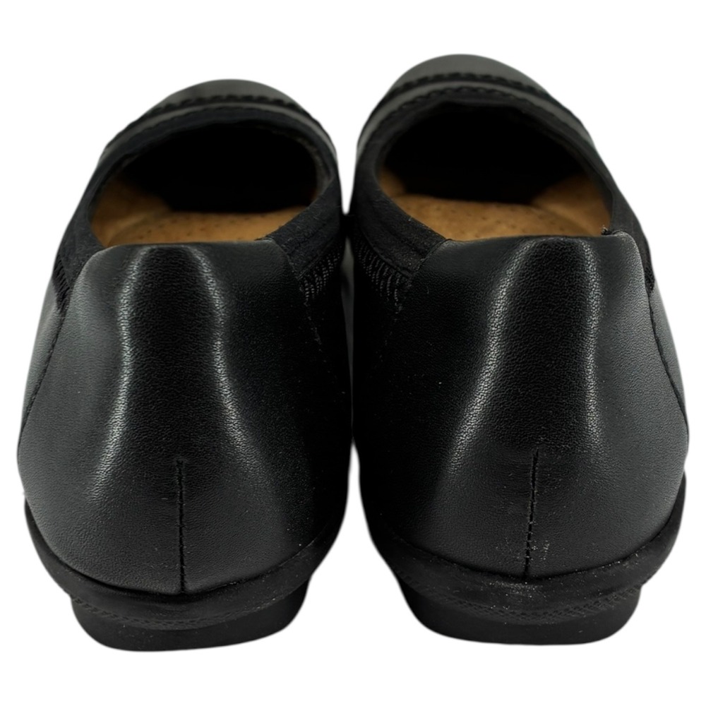 Clarks Sara Bay Black Leather Comfort Ballet Flats Work Shoes 7M NIB - Picture 3 of 5